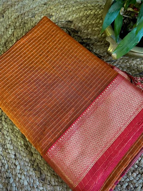 Maheshwari Orange Zari Checkered Sarees – Rewa Handloom