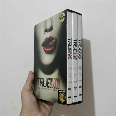 TRUE BLOOD: The Complete First Season (Boxed Set), Hobbies & Toys ...