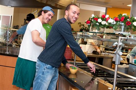 Dining – The University of Rhode Island