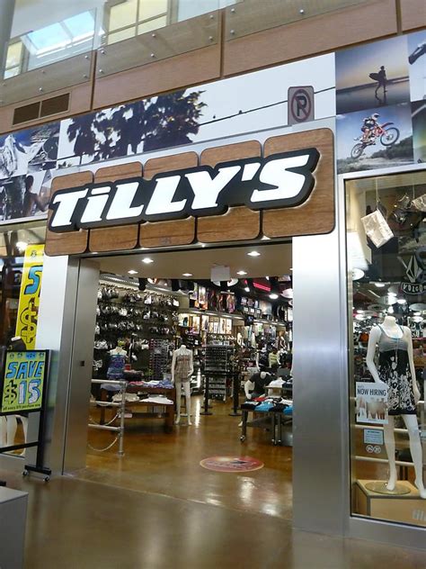 Tillys Office Photos