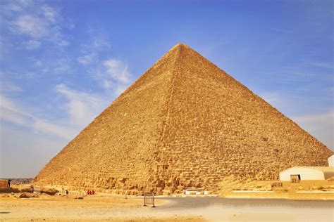 金字塔的“秘密”：250万块巨石堆砌而成？它究竟是做什么的？带你领略人造岩石_腾讯新闻