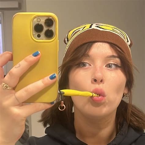 April 的图像结果