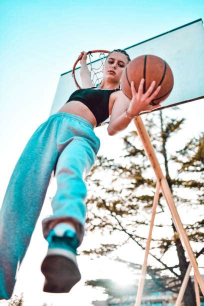 Step Over Dunk Basketball 的图像结果