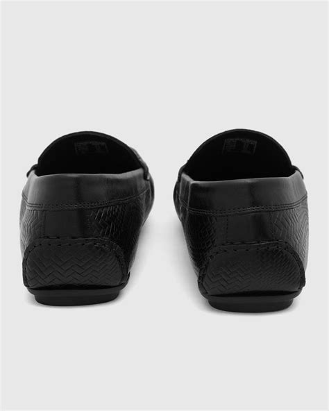 Leather Casual Black Textured Loafer Shoes - Thread