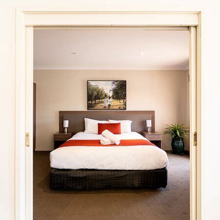 PARKES INTERNATIONAL MOTEL (New South Wales) - Hotel Reviews, Photos ...