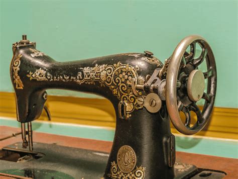 Image result for Singer Sewing Machine Dating