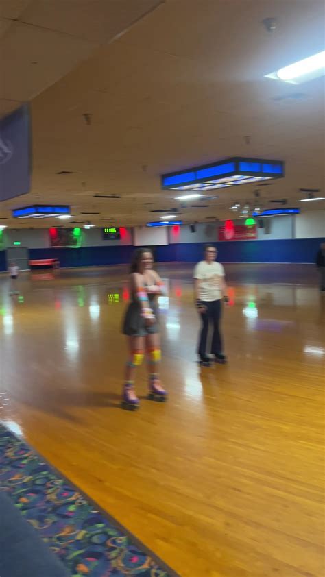 EL CENTRO SKATE RINK - Federal Way WA - Hours, Directions, Reviews ...