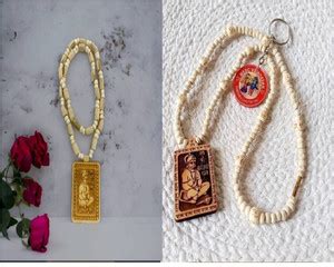 Pratima Shri Bageshwar Dham Tulsi Kanthi Mala with Tulsi Hanuman ji ...