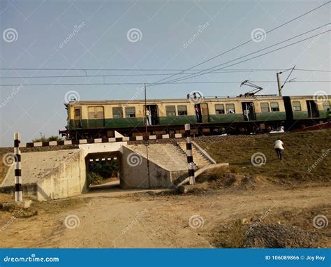 Local Train Side View 的图像结果