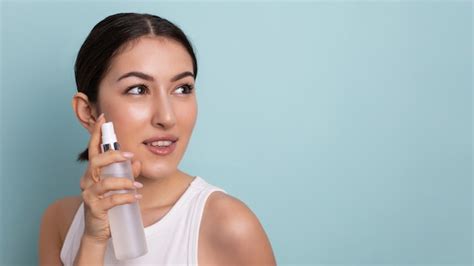 Ferulic Acid for Skin: Benefits, Uses and How to Apply