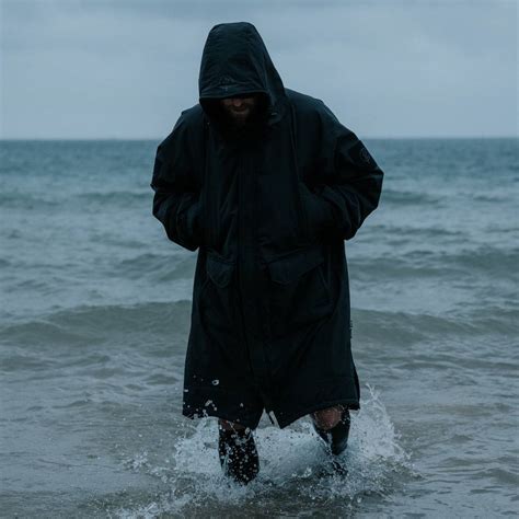 Shroud | ThruDark Changing Robe | Cordura®