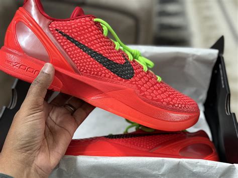 Kobe 6 Protro “Reverse Grinch” (2023) : r/Nike