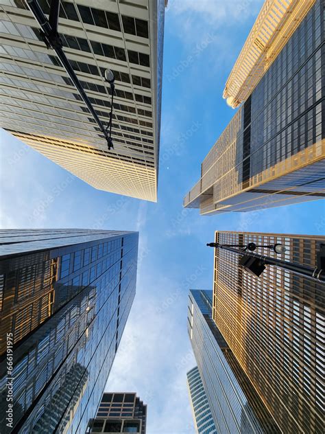 Skyscraper Side View 的图像结果