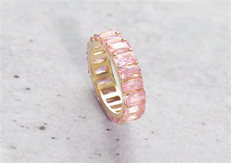 Stylish Contemporary Jewellery Collection