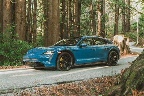 Porsche Taycan Turbo S Cross Turismo 2022 - elferspot.com - Marketplace for Porsche Sports Cars