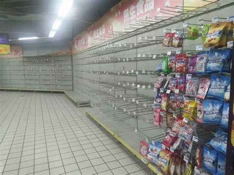 天津微封城超市被抢翻！西安人狂喊尽量买：别相信物资充沛 ＊ 阿波罗新闻网