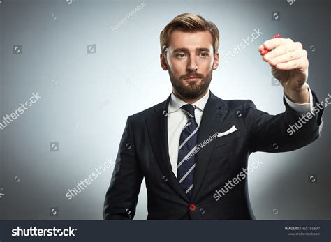 Action Poses Man in Business Suit 的图像结果