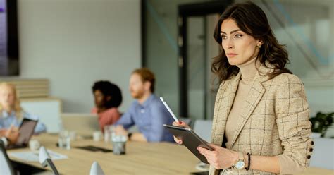 Help Someone 的图像结果