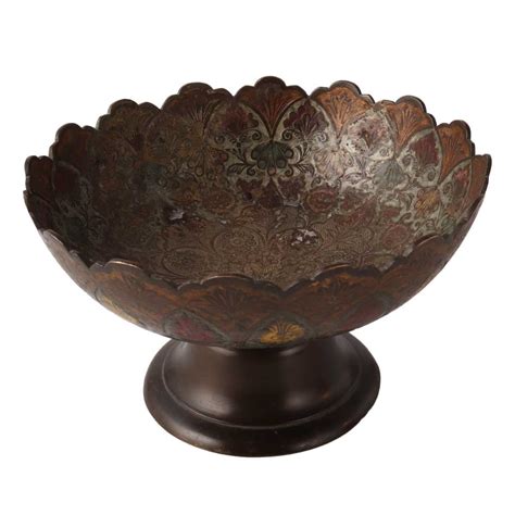 Black Fruit Bowl With Scalloped Edges