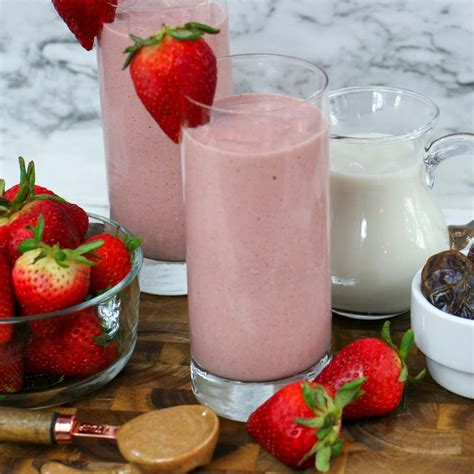 Healthy Frozen Strawberry Smoothie (without yogurt or banana) - Our ...