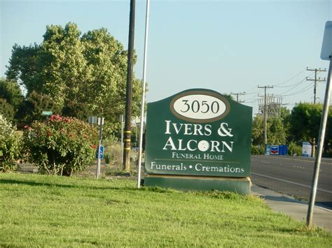 Ivers & Alcorn Funeral Home sign - Atwater, Calif. | Flickr