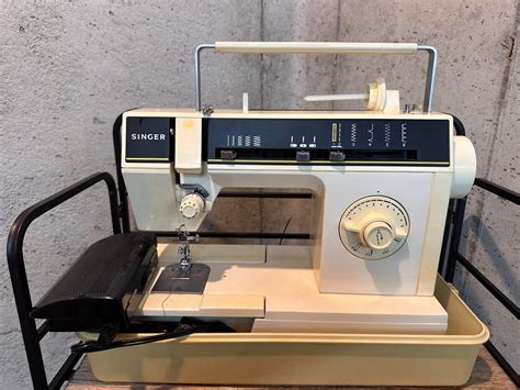 Singer Model 6212C Sewing Machine 的图像结果