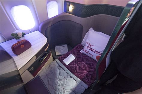 Qatar Airlines Business Class 的图像结果
