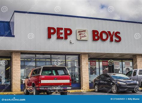 Pep Boys Automotive Retail Store Exterior Cars Parked Editorial Photo ...