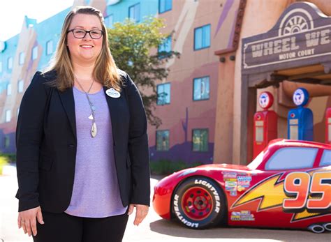 Carrières et offres d'emploi chez DISNEY