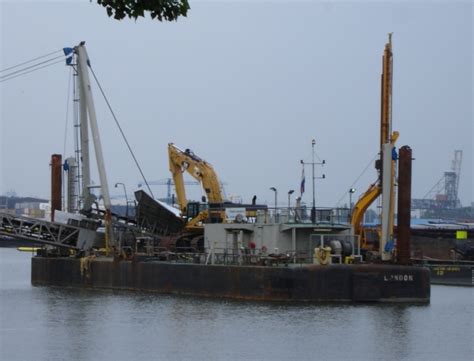 Gulper - pontoon - Special and other equipment - Equipment | Dredging ...