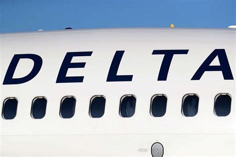 Delta ends route between two Texas cities. Here's what to know.