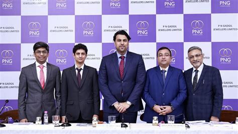 P N Gadgil Jewellers IPO Day 2: GMP, subscription status, key dates ...