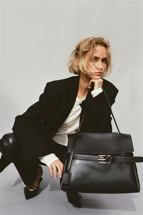 Strap-detail handbag - Black - Ladies | H&M IN