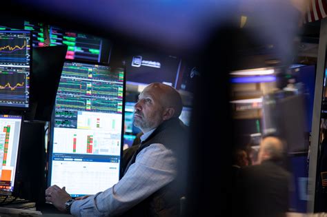 Popular Goldman Sachs Trading Floor To Upgrade