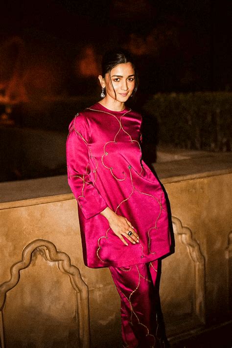 Exclusive: Alia Bhatt in a Raw Mango kurta-pant set is the perfect ...