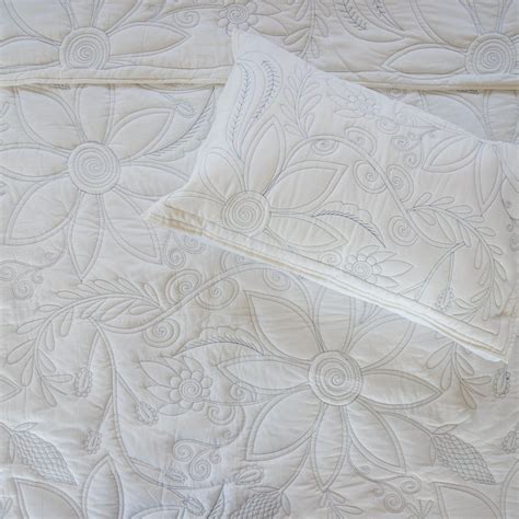 White Paisley Jaal Embroidered Cotton Quilt Set - Double Bed Queen ...