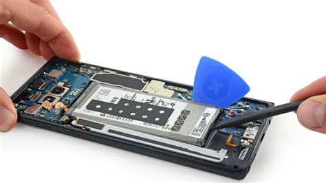 How to Open a Samsung Galaxy Note 8 的图像结果