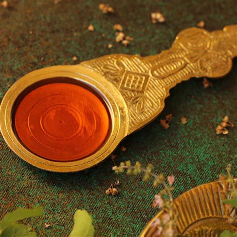 Dhanwantaram Thailam Pre/Post-Natal Massage Oil, Relieve Muscle Cramps ...