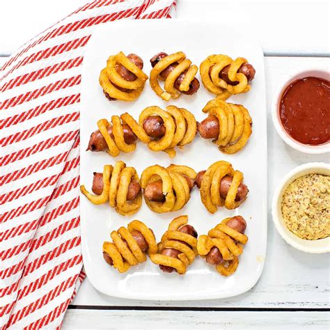 Curly Fries Mini Hot Dogs