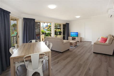 2 Bedroom Second Floor Apartment - Kings Way Apartments