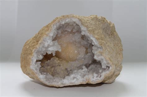What Is a Geode? How to Find and Open Geodes