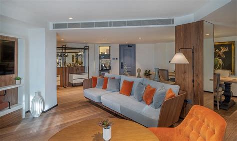 Melia White House Concierge: Pictures & Reviews - Tripadvisor