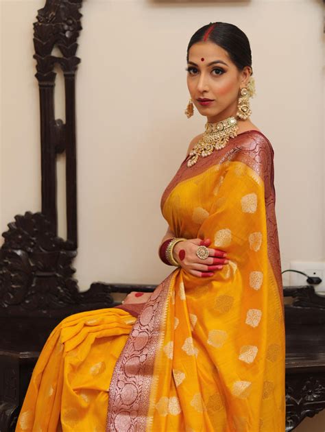 Banarasee Handloom Pure Chiniya Silk Saree With Zari Work & Contrast B