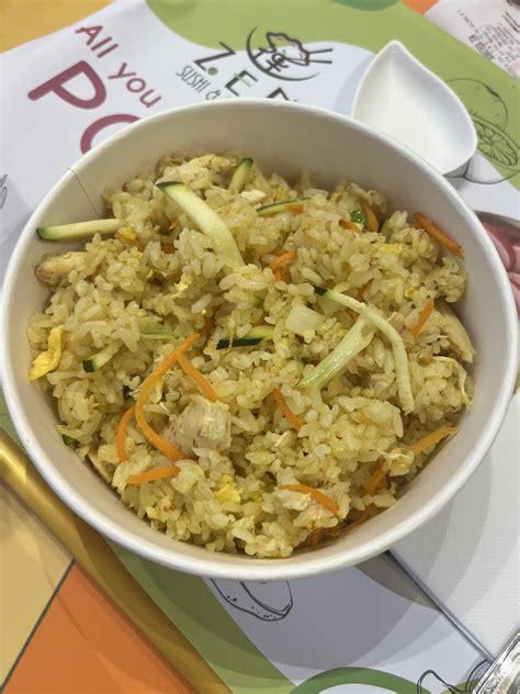 Are there gluten-free menu options at Sushiteca Zen in Marcon?