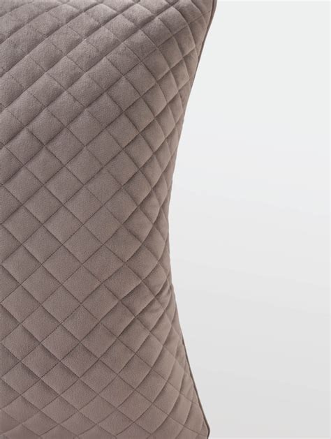 Modern Home Curtains & Cushions | Home decor Products - Mirooh