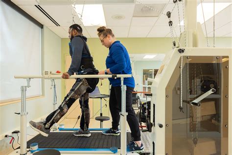 Spinal Cord Injury Rehabilitation | Good Shepherd Rehabilitation — Where Potential Becomes Reality