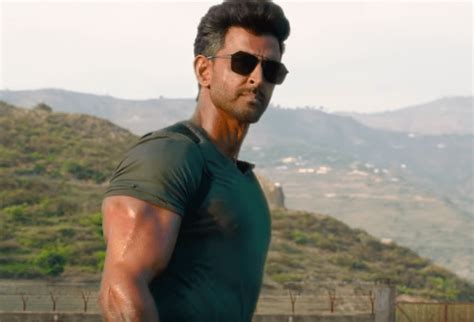 War movie review: Hrithik Roshan-Tiger Shroff's film lives up to the ...