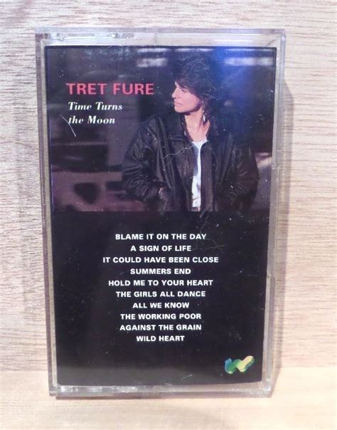 Time Turns the Moon: Fure, Tret: Amazon.in: Music}
