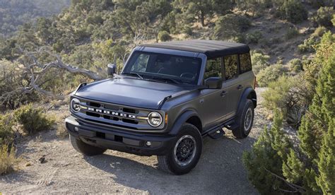 Ford Bronco adds features, brings back Base trim for 2025 | Driving