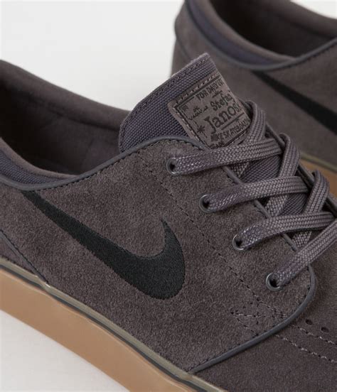 Nike SB Stefan Janoski Shoes - Thunder Grey / Black - Gum Light Brown ...
